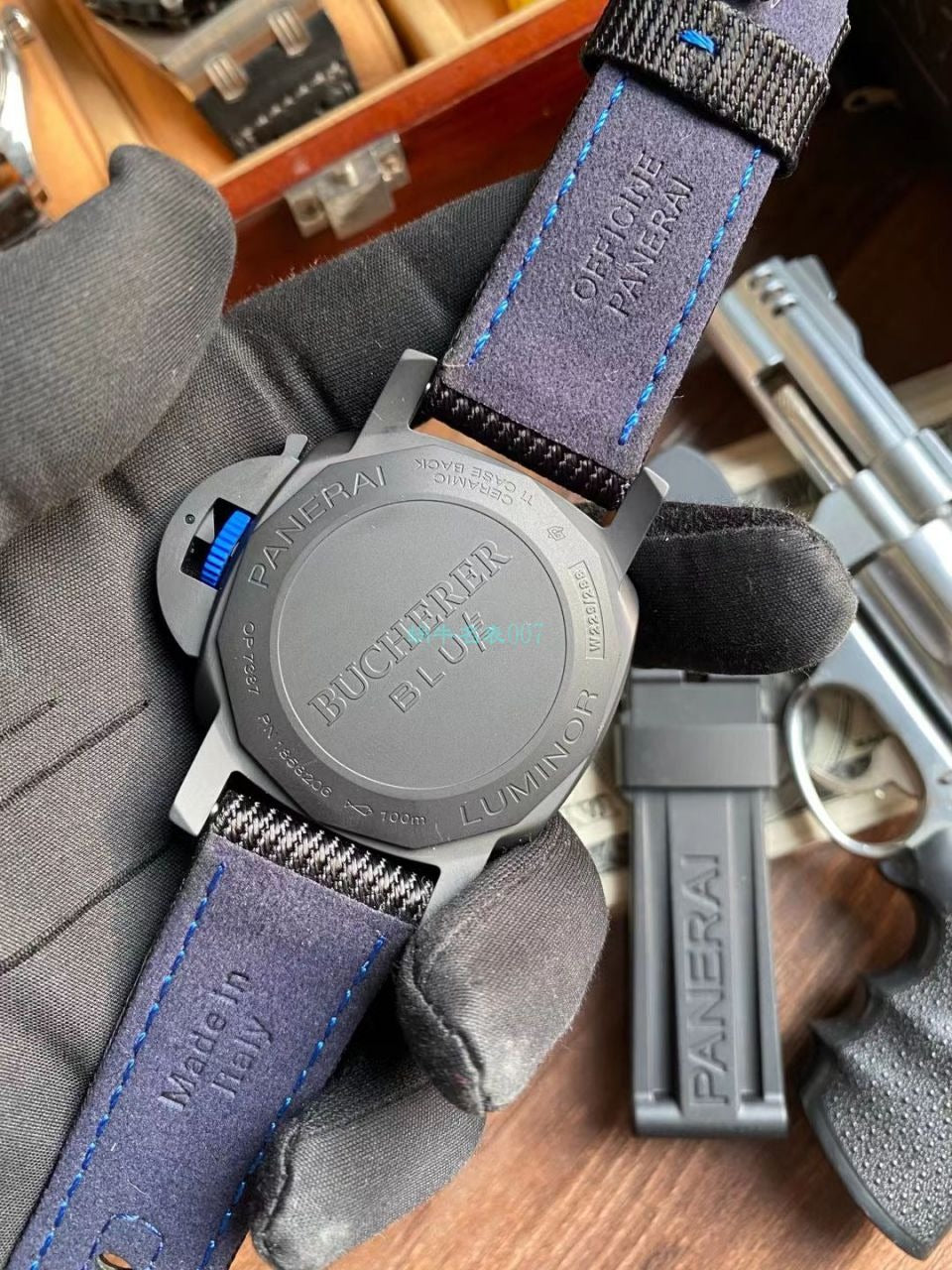 Panerai Luminor GMT PAM1176 VSF Blue Crown Ceramic Black Dial P9011