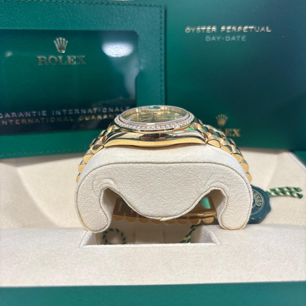 Rolex Day Date 36 Mm Yellow Gold Champagne Colour Diamond Set Dial Diamond Set Bezel President