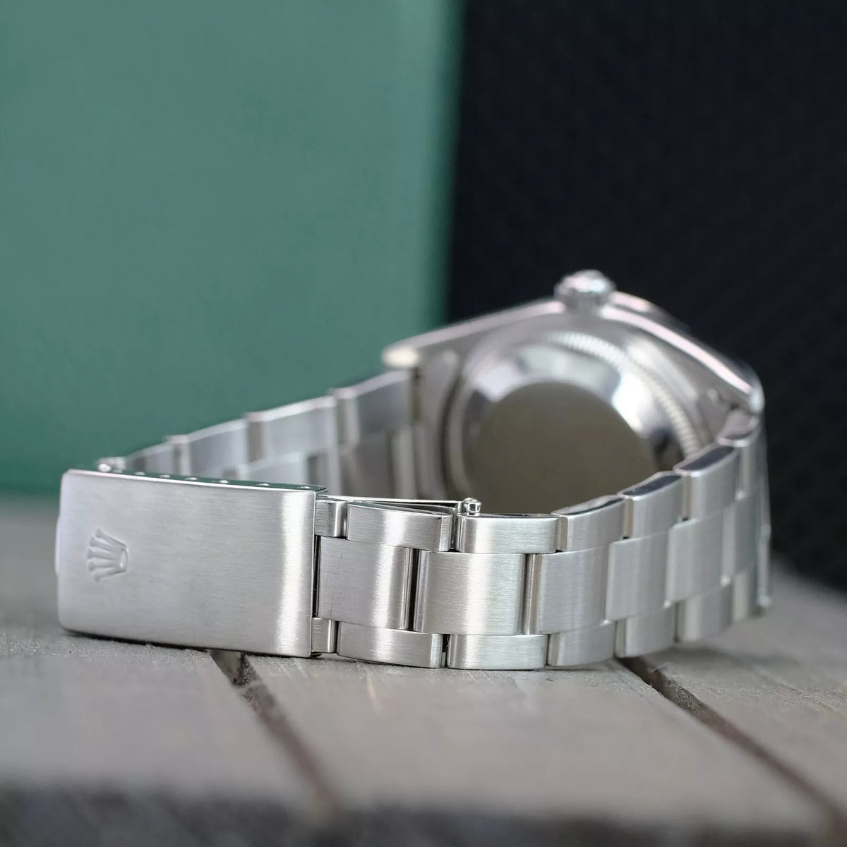 Rolex Oyster Perpetual Date 15200 3
