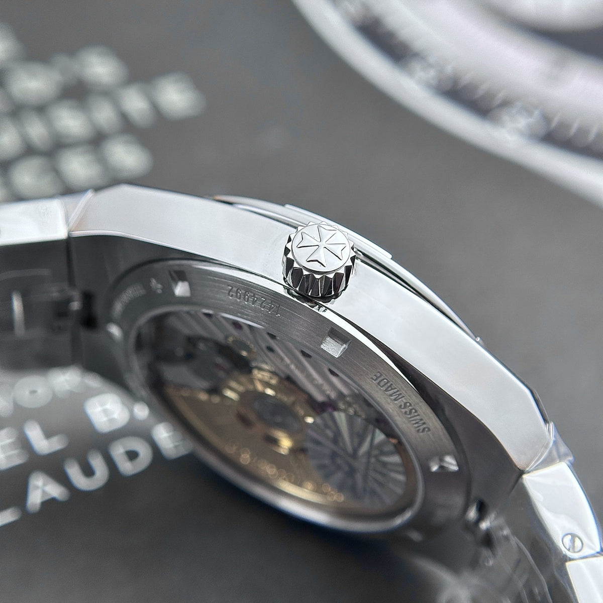 Vacheron Constantin Overseas Self-Winding 4520V210A-B483 41 mm Stainless Steel