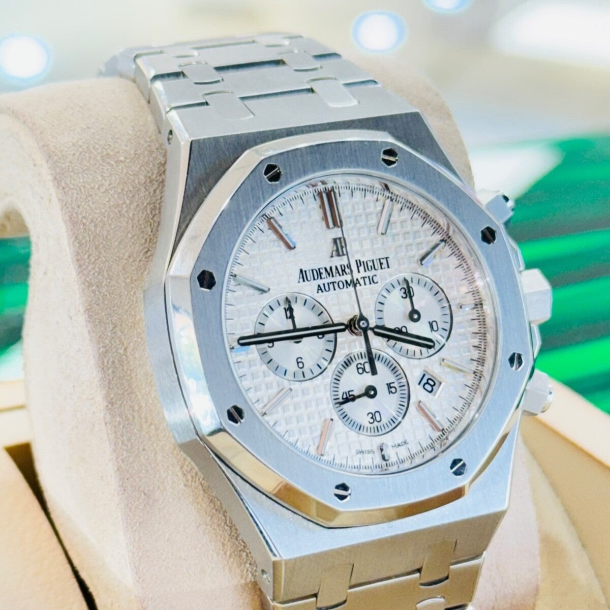 Audemars Piguet Royal Oak Chronograph 41Mm Silver-Toned Dial 26320St.Oo.1220St
