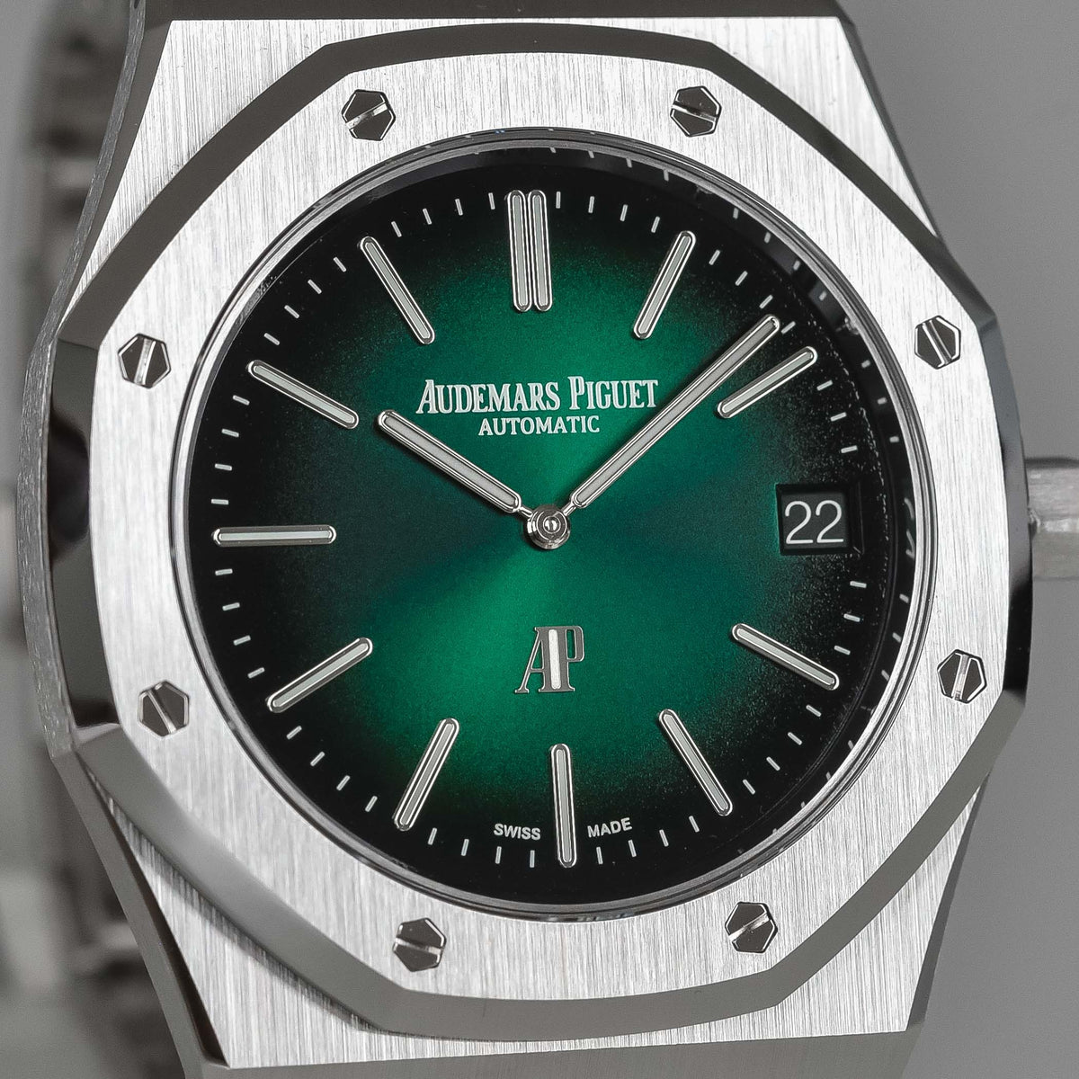 Audemars Piguet Royal Oak Jumbo 15202PT.OO.1240PT.01