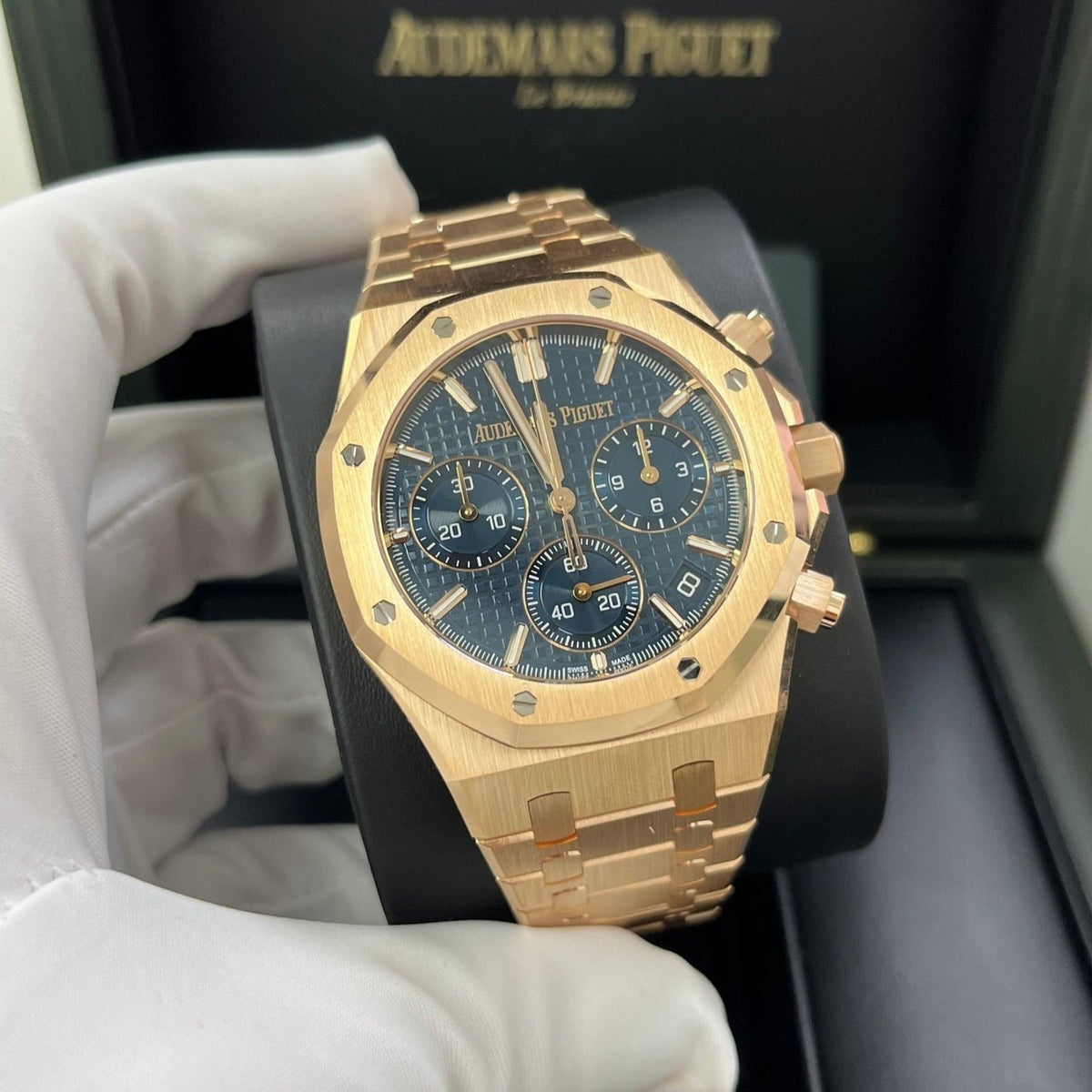 Audemars Piguet Royal Oak Selfwinding Chronograph 26240OR.OO.1320OR.01