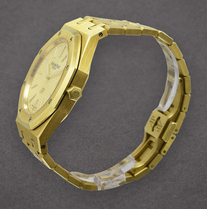 Audemars Piguet Yellow Gold Royal Oak Jumbo