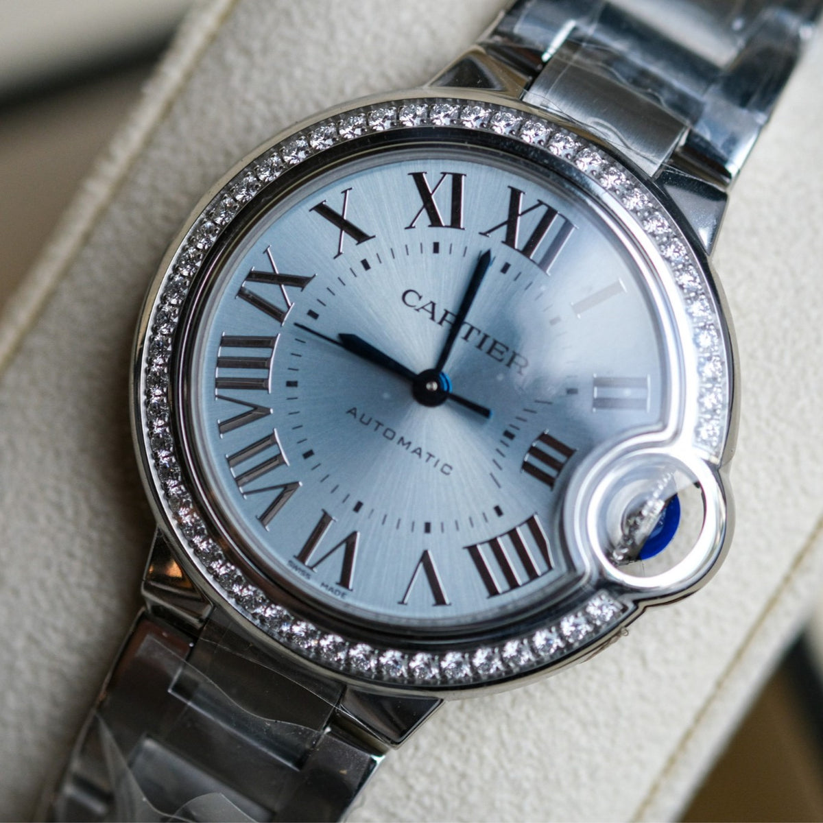 Cartier Ballon Bleu de Cartier watch 33 mm, automatic movement, steel, diamonds W4BB0028