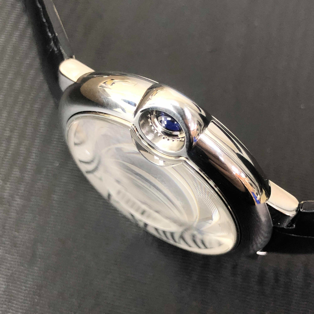 Cartier Ballon Bleu de Cartier watch, 36 mm, mechanical movement with automatic winding. Case in steel WSBB0028
