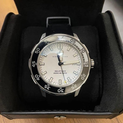 IW356811 IWC Aquatimer Automatic White Dial Mens Rubber Strap Watch