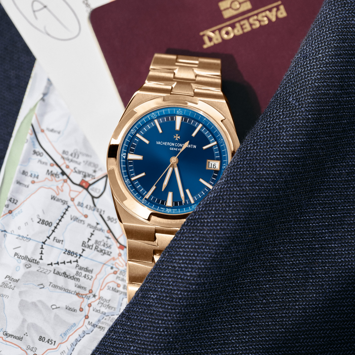 Luxury Vacheron Constantin Overseas self-winding 41 mm Pink gold, 18K 5N pink gold
