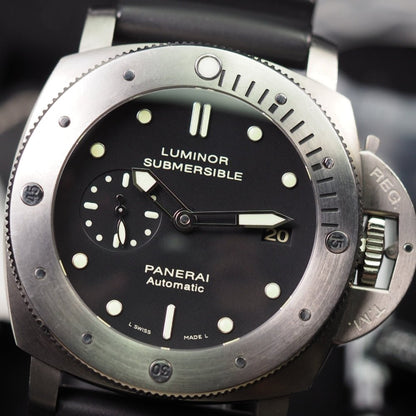 Panerai Luminor Submersibe 1950 PAM 305 Titanium Black Dial P9000