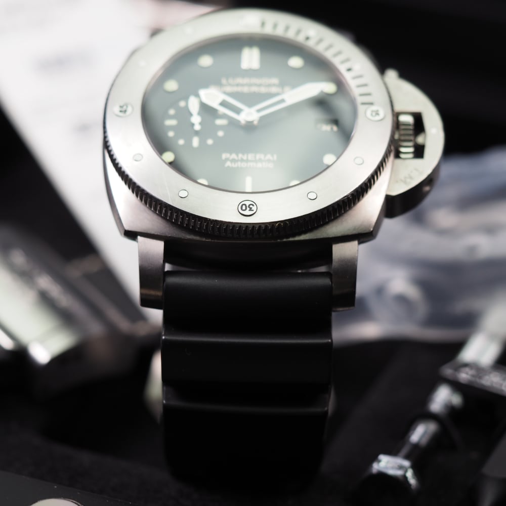 Panerai Luminor Submersibe 1950 PAM 305 Titanium Black Dial P9000