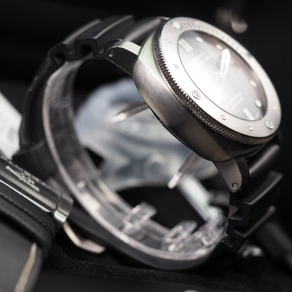 Panerai Luminor Submersibe 1950 PAM 305 Titanium Black Dial P9000