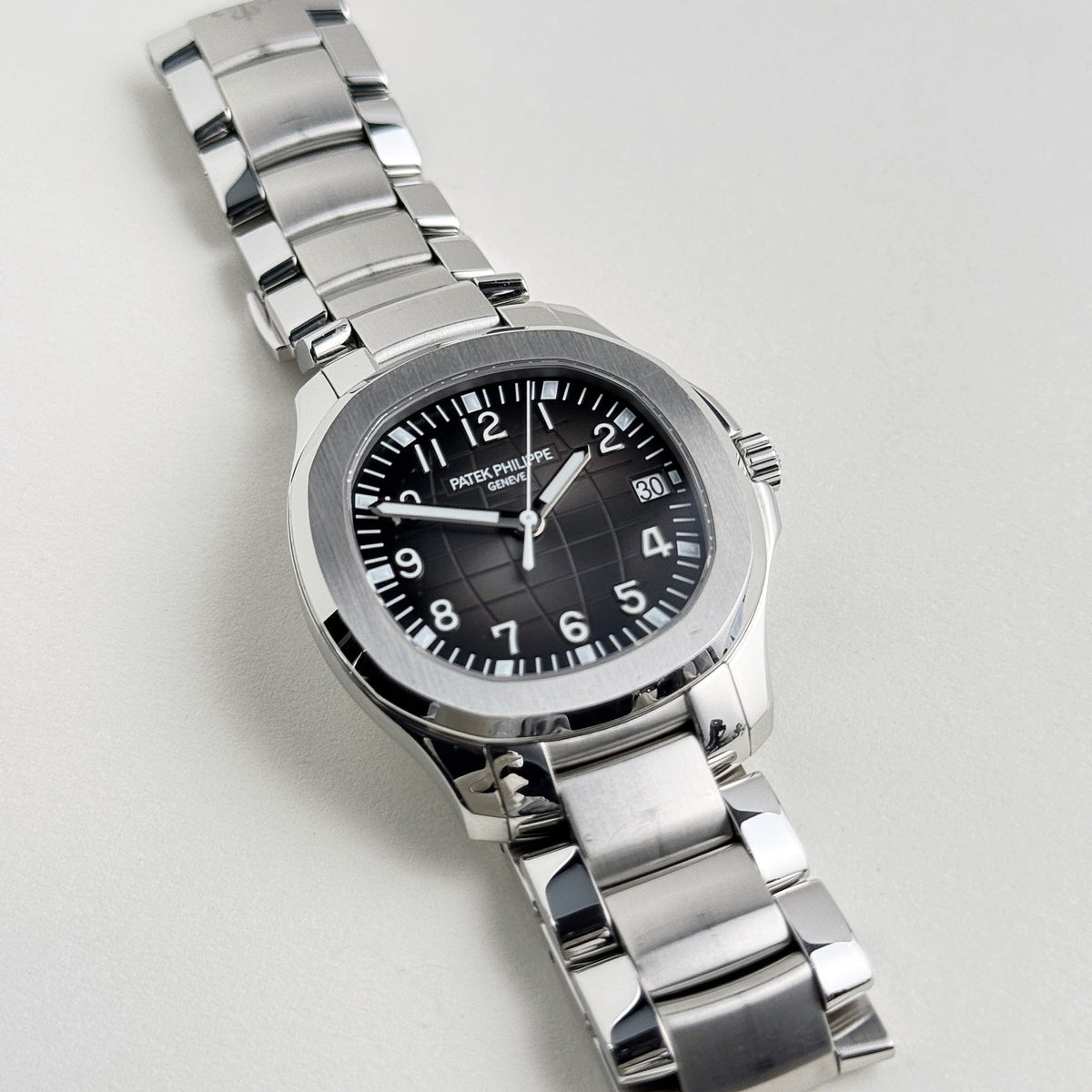 Patek Philippe Aquanaut Black Dial Stainless Steel Automatic Men'S Watch 5167-1A 51671A