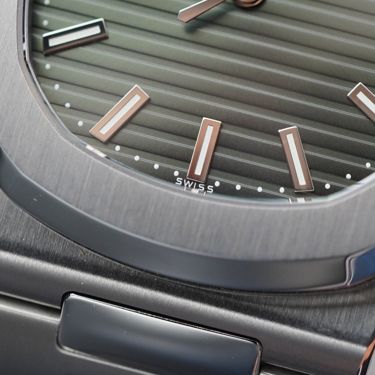 Patek Philippe Nautilus Automatic Green Dial 5711-1A-014