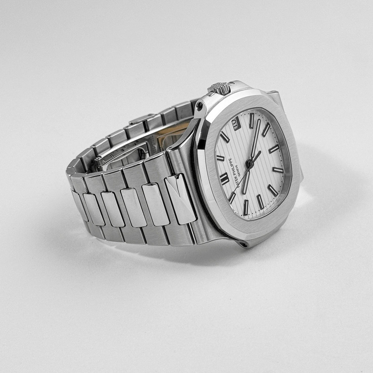 Patek Philippe Nautilus Gold White Dial Mens Watch 57111A-011