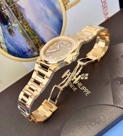 Patek Philippe Nautilus Women'S Watch 70101R-012