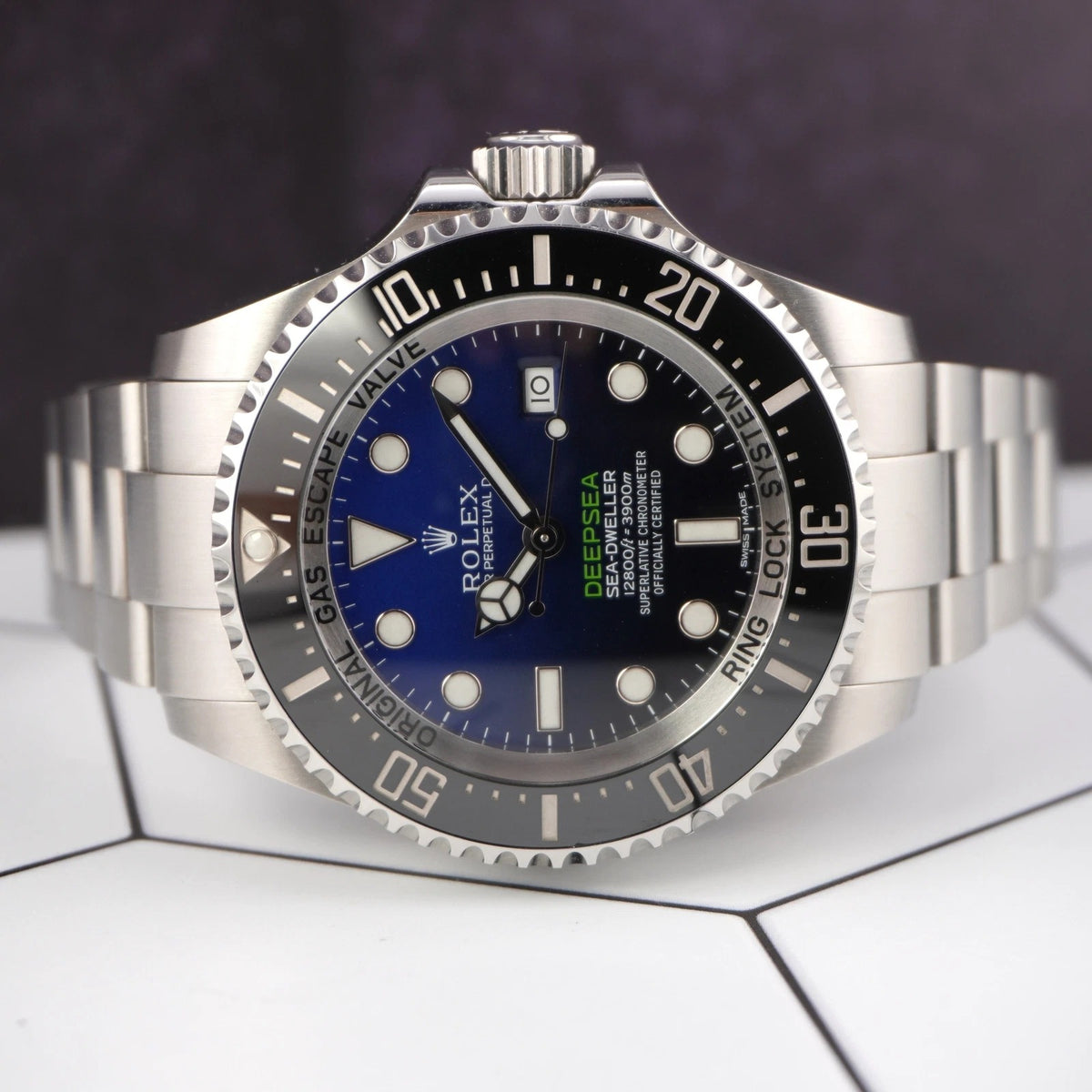 ROLEX SEA-DWELLER 116660 WATCH 44mm