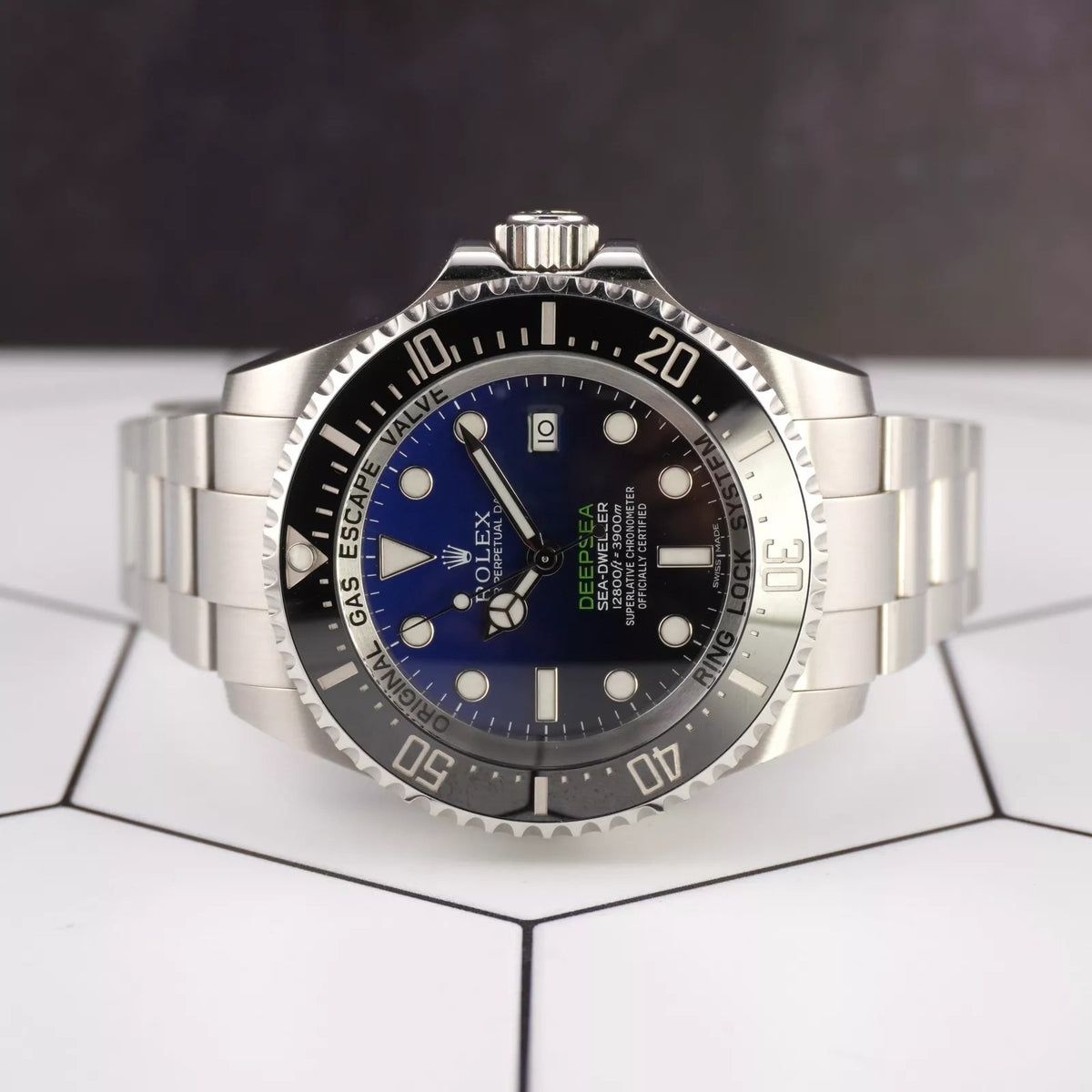 ROLEX SEA-DWELLER 116660 WATCH 44mm