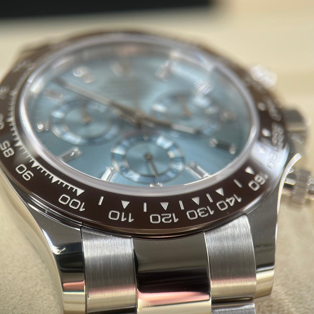 Rolex Cosmograph Daytona 40Mm Platinum Oyster Ice Blue Dial 116506