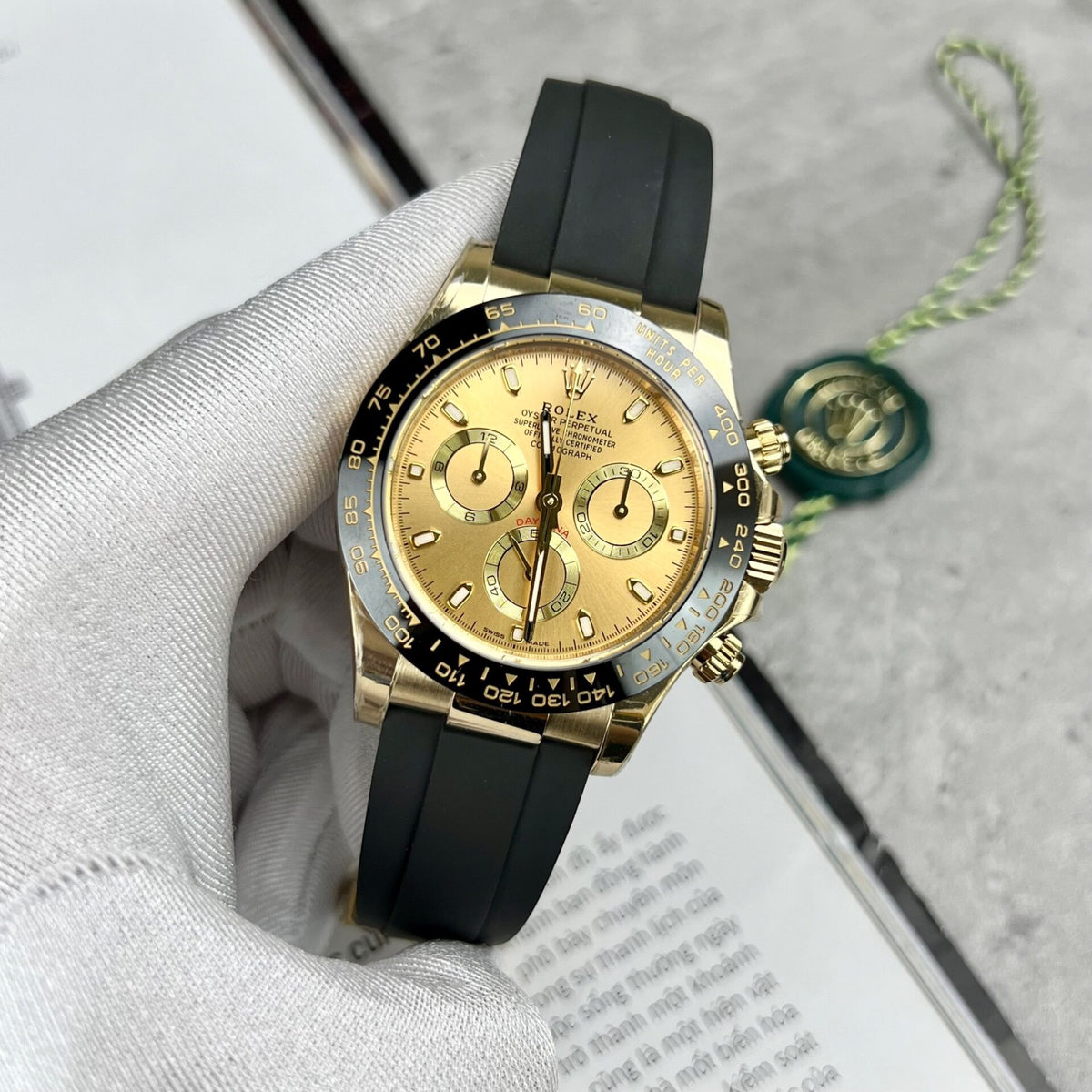 Rolex Cosmograph Daytona Champagne Dial Oysterflex Yellow Gold Mens Watch 116518Ln