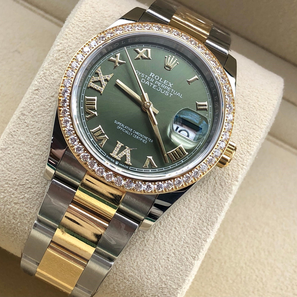 Rolex Datejust 36 Mm Oystersteel And Yellow Gold Olive Green Diamond Set M126283Rbr 0012