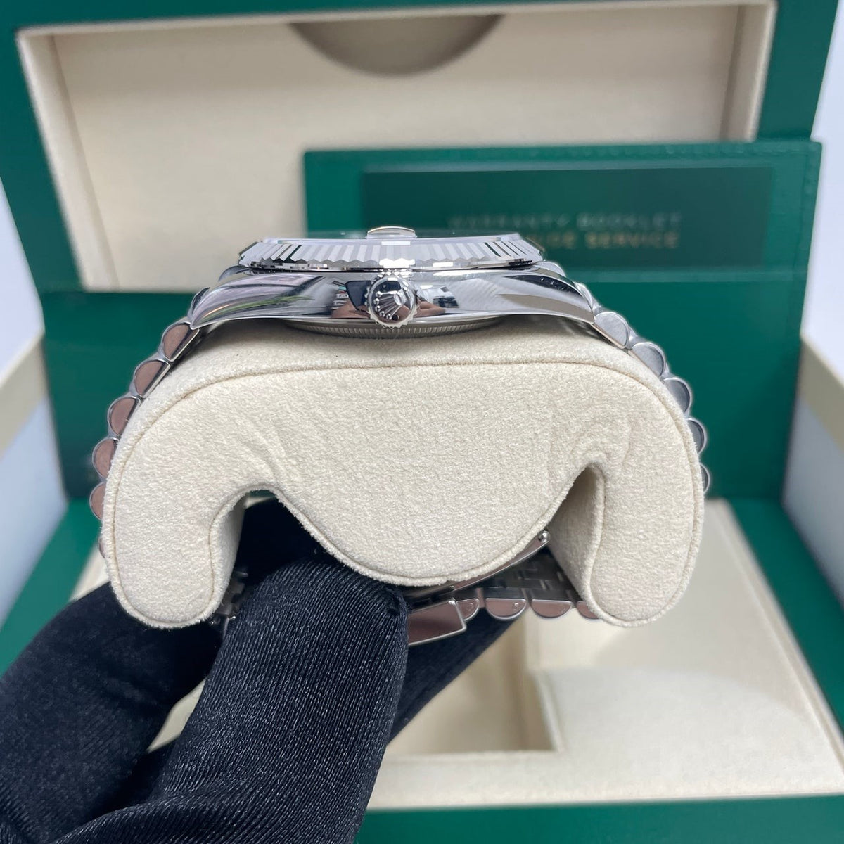 Rolex Datejust 41mm Ref 126334 Rhodium Dial