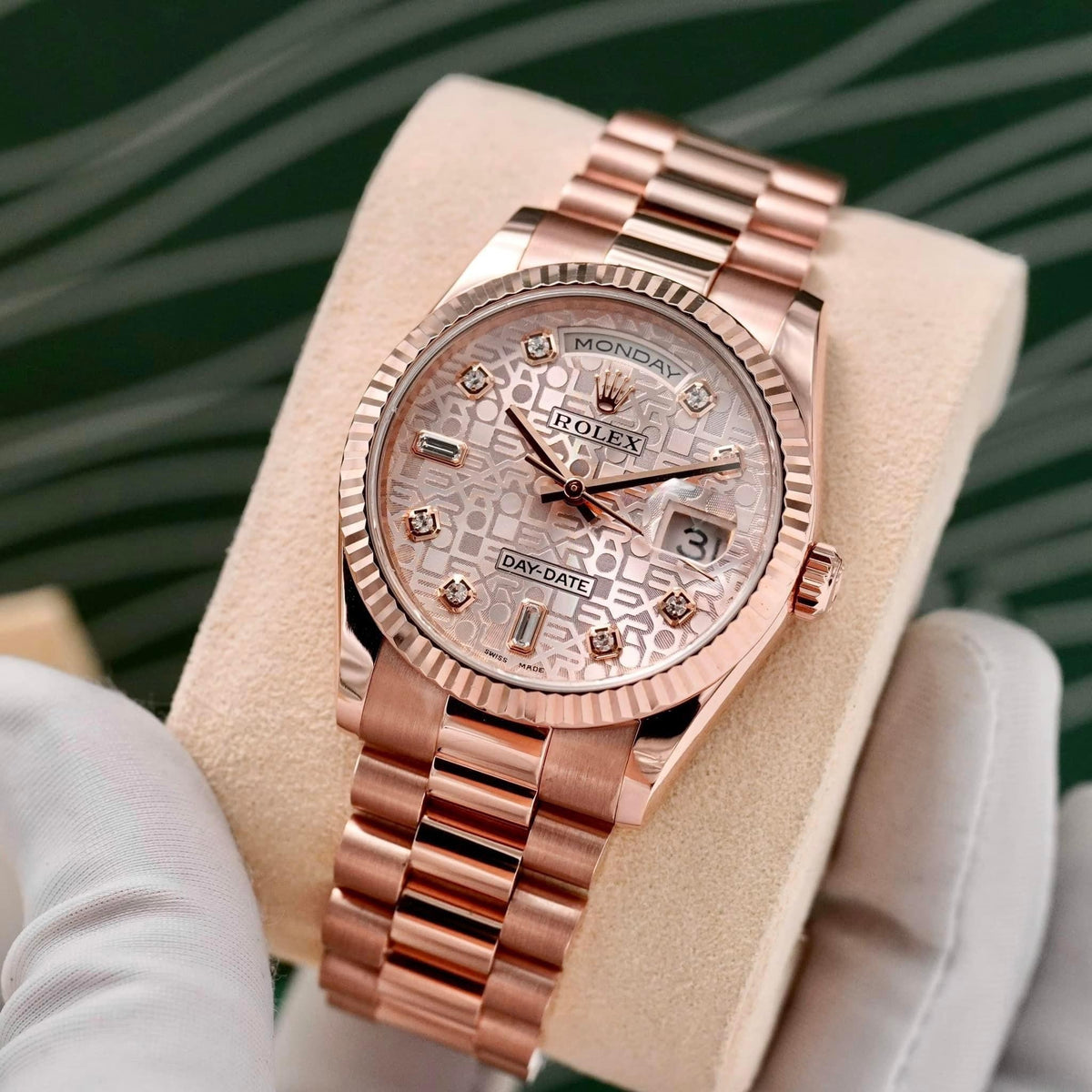 Rolex Day-Date 118235 President Bracelet Rose Gold Diamond Dial