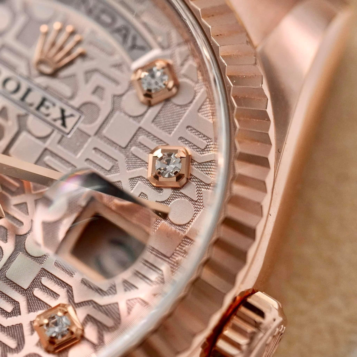 Rolex Day-Date 118235 President Bracelet Rose Gold Diamond Dial