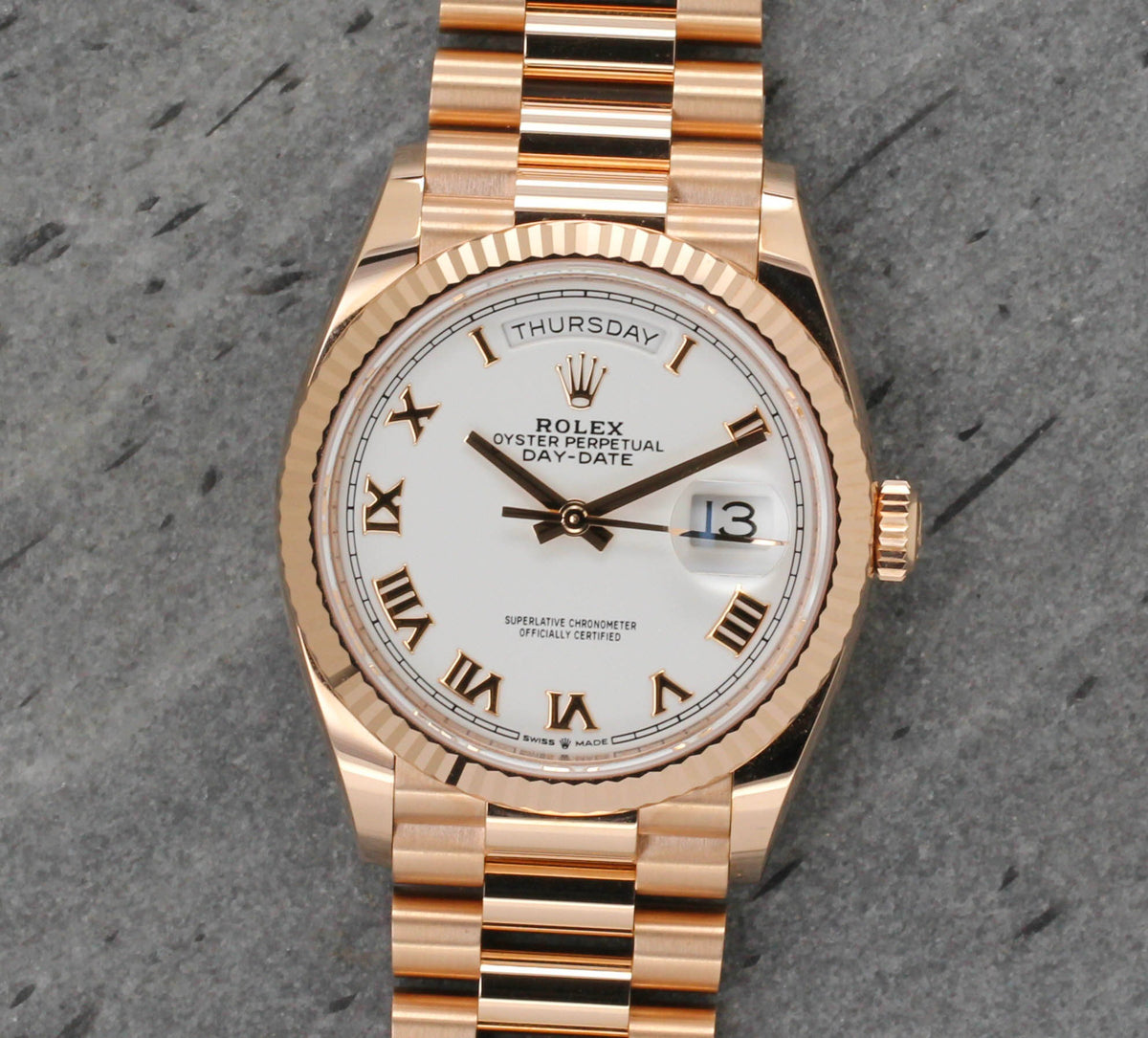Rolex Day-Date 118235 Rose Gold Oyster White Roman Numeral