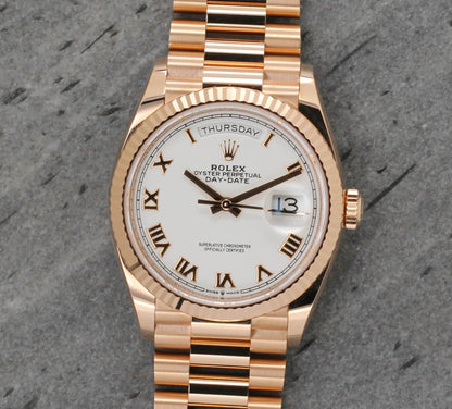 Rolex Day-Date 118235 Rose Gold Oyster White Roman Numeral