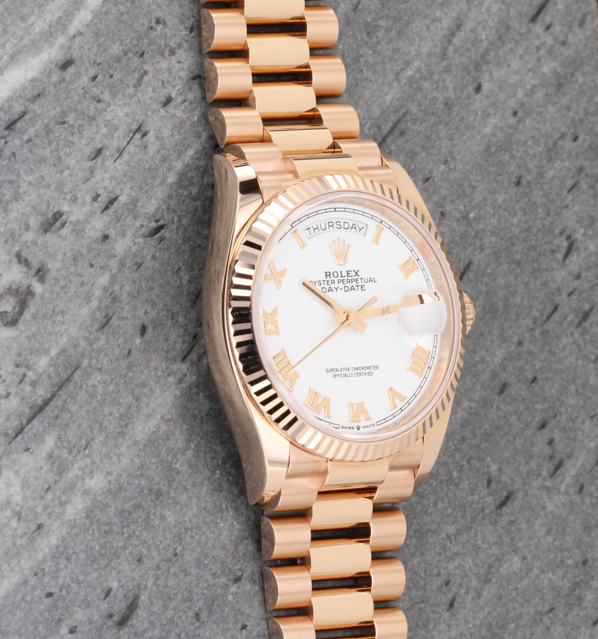 Rolex Day-Date 118235 Rose Gold Oyster White Roman Numeral