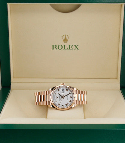 Rolex Day-Date 118235 Rose Gold Oyster White Roman Numeral