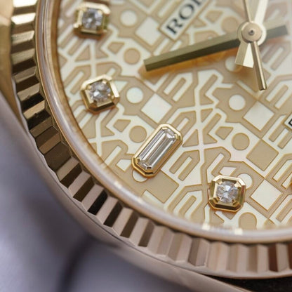 Rolex Day-Date 118238 Champagne President Diamond Dial