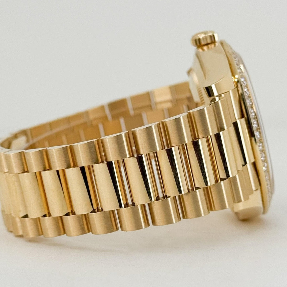 Rolex Day Date 36 Mm Yellow Gold With A Champagne Colour Diamond Set Dial Diamond Set Bezel And A President Bracelet M228348Rbr 0002