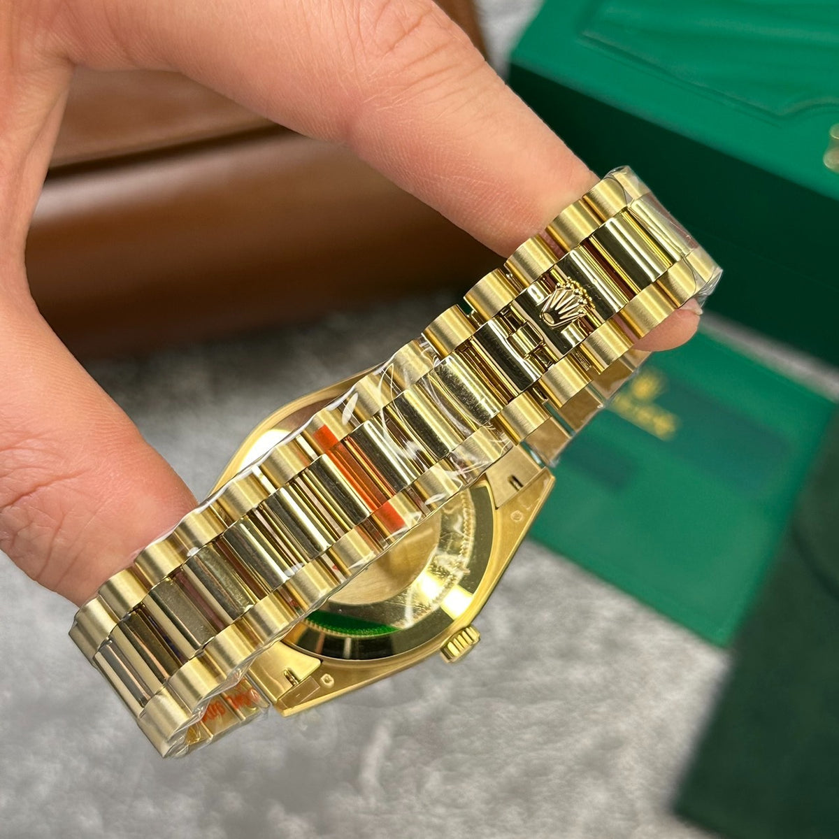 Rolex Day-Date 40 Gold Men'S Luxury Watch 228238