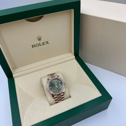Rolex Day Date 40 Mm Everose Gold Olive Green Dial M228345Rbr 0011
