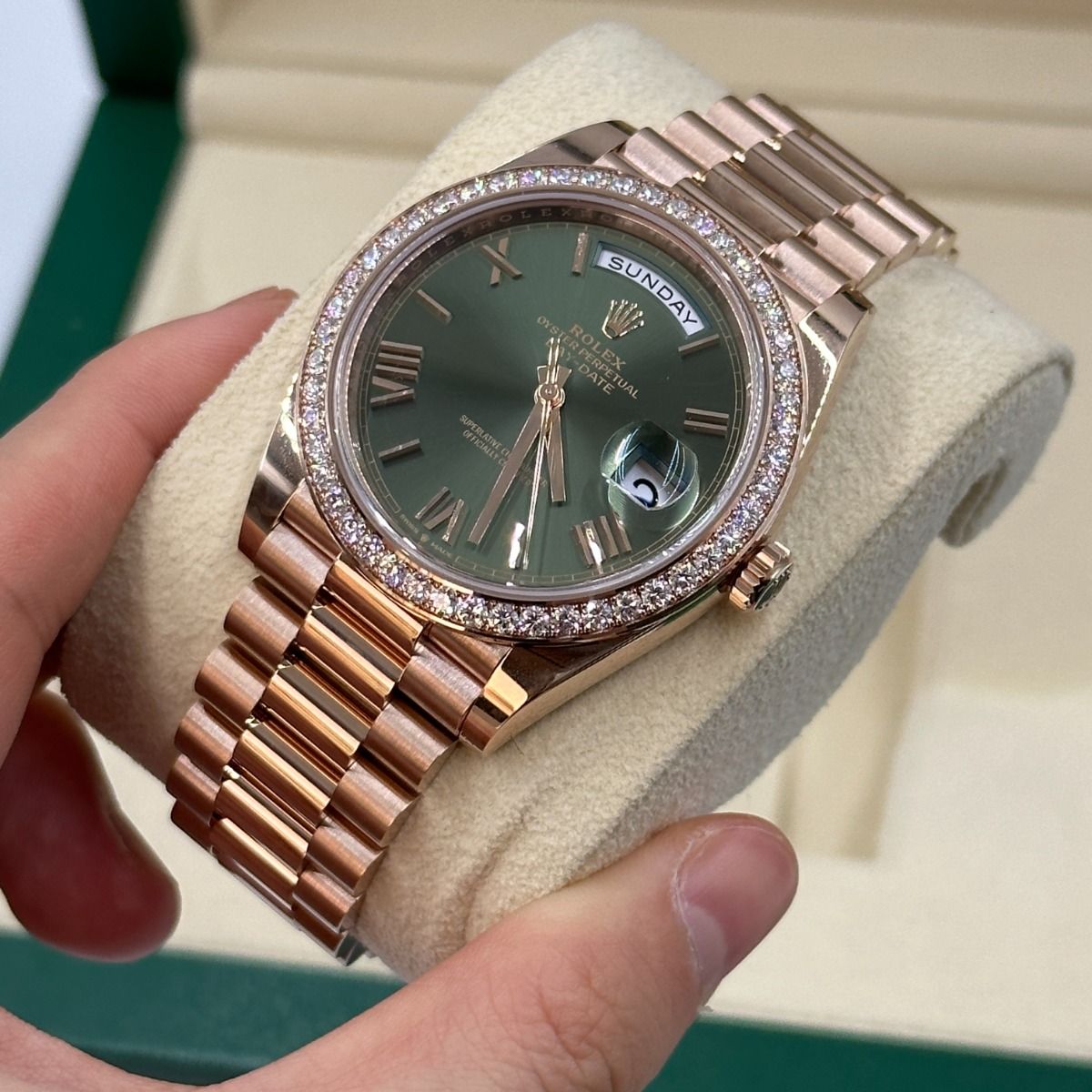 Rolex Day Date 40 Mm Everose Gold Olive Green Dial M228345Rbr 0011