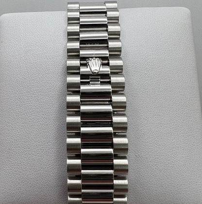 Rolex Day Date 40 Mm Platinum Olive Green M228396Tbr 0020