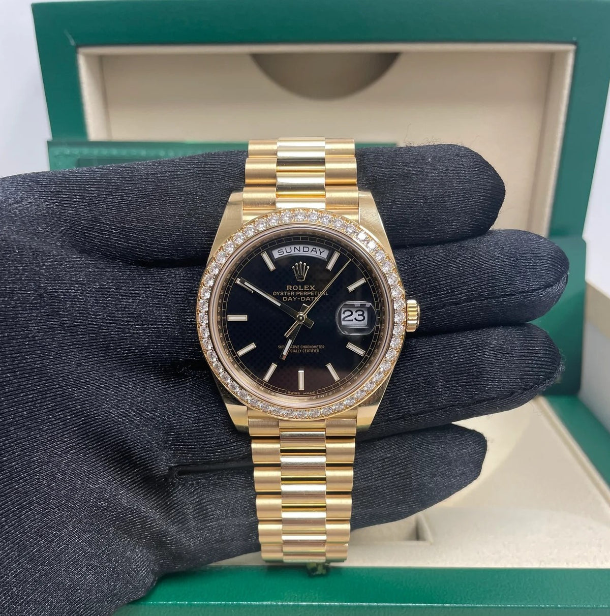 Rolex Day Date 40 Mm Yellow Gold Bright Black Dial Diamond Set Bezel President Bracelet M228398Tbr 0041