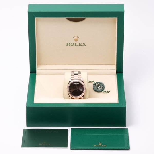 Rolex Day-Date 40mm 228235 Rose Gold Fluted Bezel Chocolate Bevelled Roman Dial President