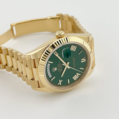 Rolex Day-Date 40mm President 18K Yellow Gold Green Roman Dial