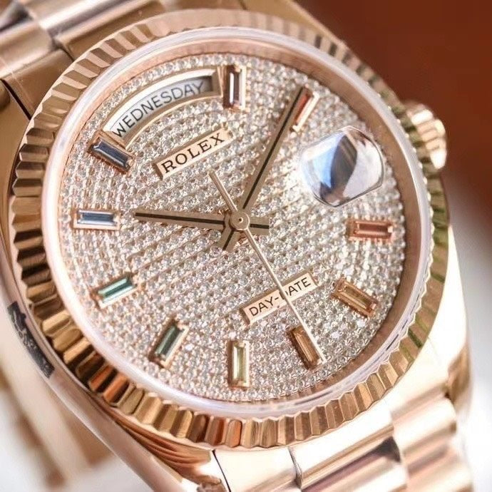 Rolex Day-Date M228235-0036 Everose Gold Mens Watch 40Mm