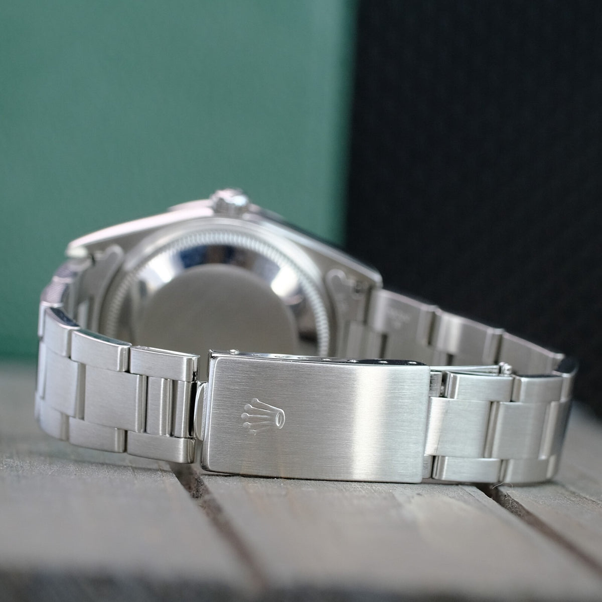 Rolex Oyster Perpetual Date 15200 3