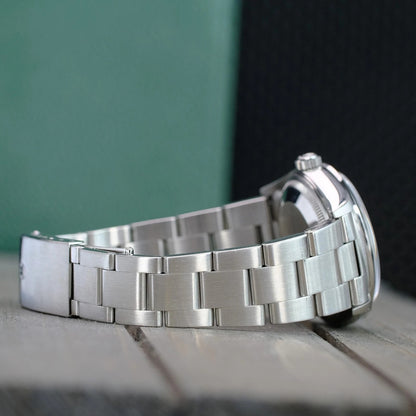 Rolex Oyster Perpetual Date 15200 3