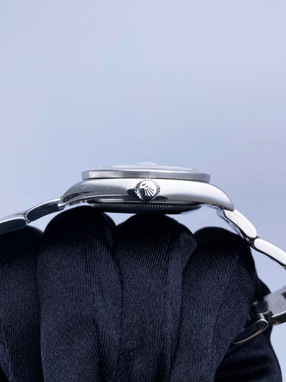 Rolex Oyster Perpetual Date 15210 2
