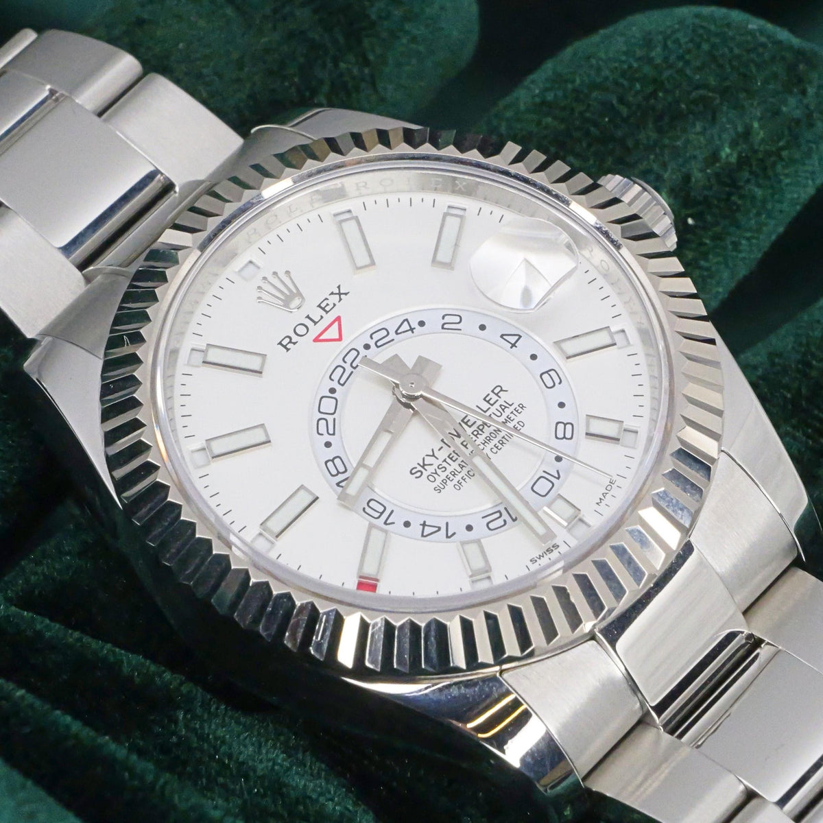 Rolex Sky-Dweller 326934 White Dial 42Mm