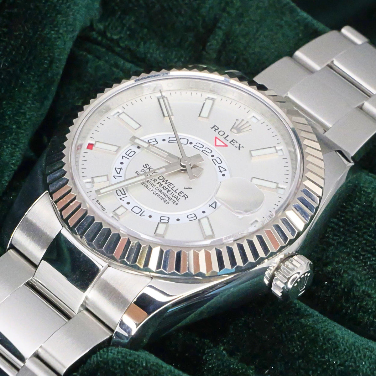 Rolex Sky-Dweller 326934 White Dial 42Mm