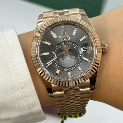 Rolex Sky-Dweller On Jubilee In Yellow Or Rose Gold M336935-0008