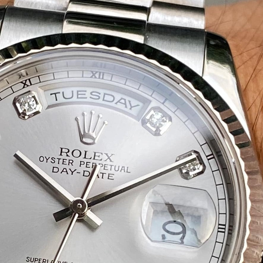 Rolex Swiss Daydate Stainless Steel Ribbed Bezel Silver Dial 41995
