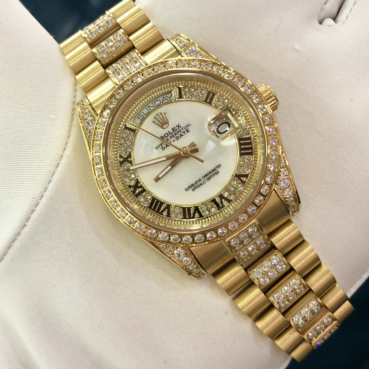 Swiss Rolex Day Date Diamond Pave Dial Gold Diamond Bracelet 1453956