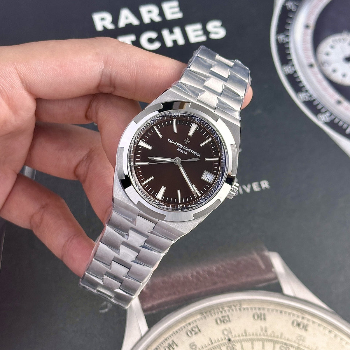 Vacheron Constantin Overseas Self-Winding 4520V210A-B483 41 mm Stainless Steel